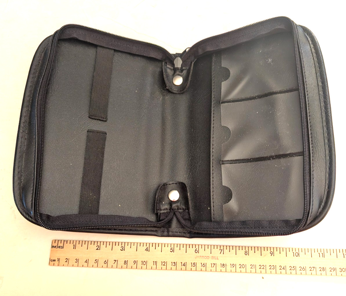 ~9″ Zipper Carrying Case