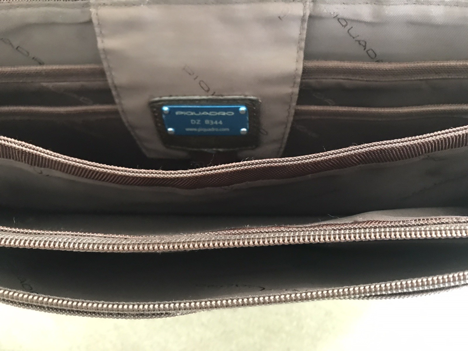 Piquadro Laptop Messenger Bag Brown Leather Fabric DZ8344 Expandable 16x12x5