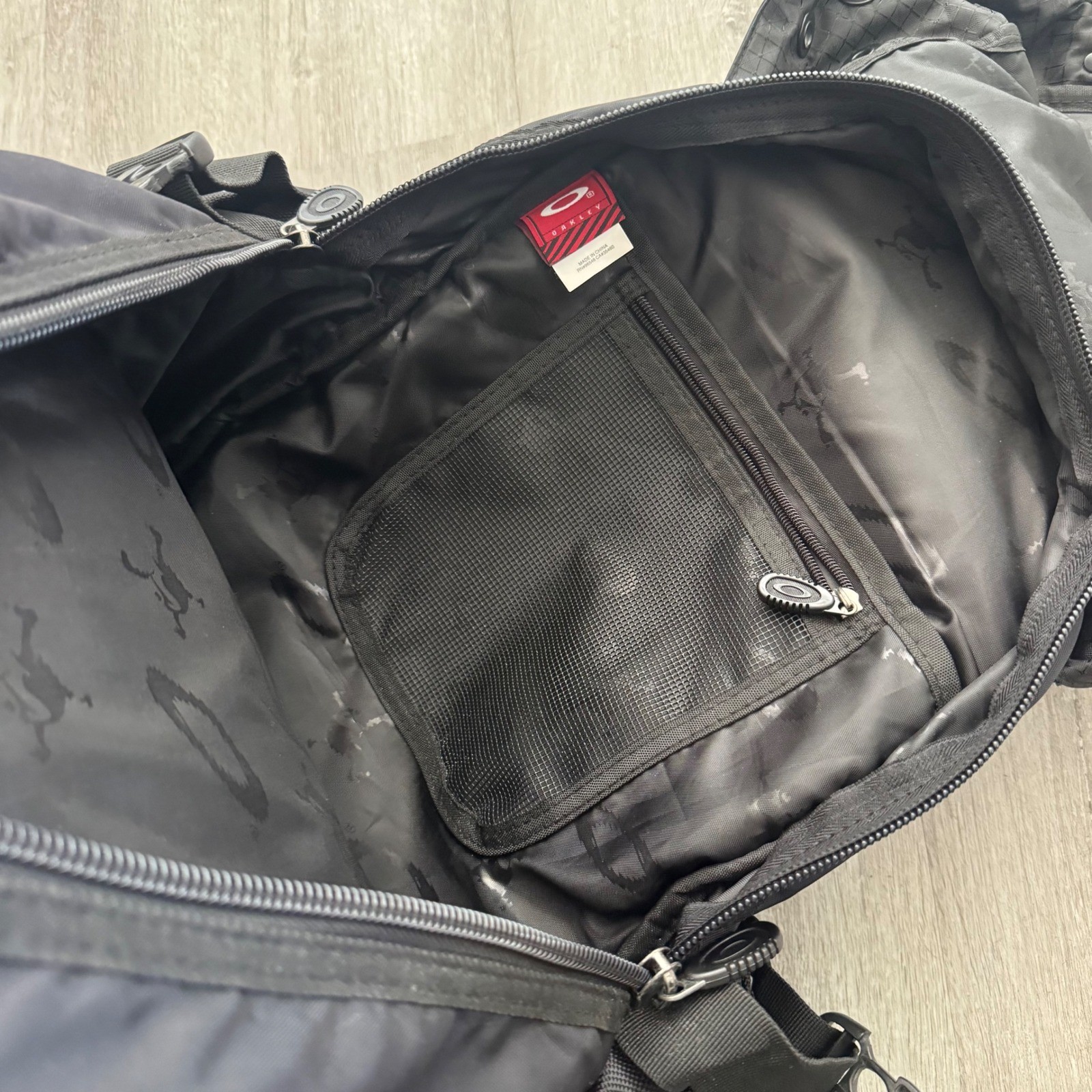 Oakley Software Icon Tactical Field Gear Backpack Black Stock No 20-51242-B