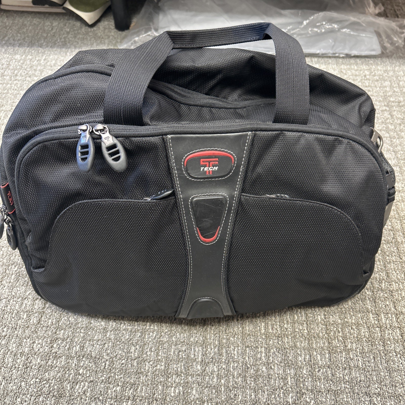TUMI T-Tech Black Nylon Expandable Carry On Duffel 5540D Travel No Strap