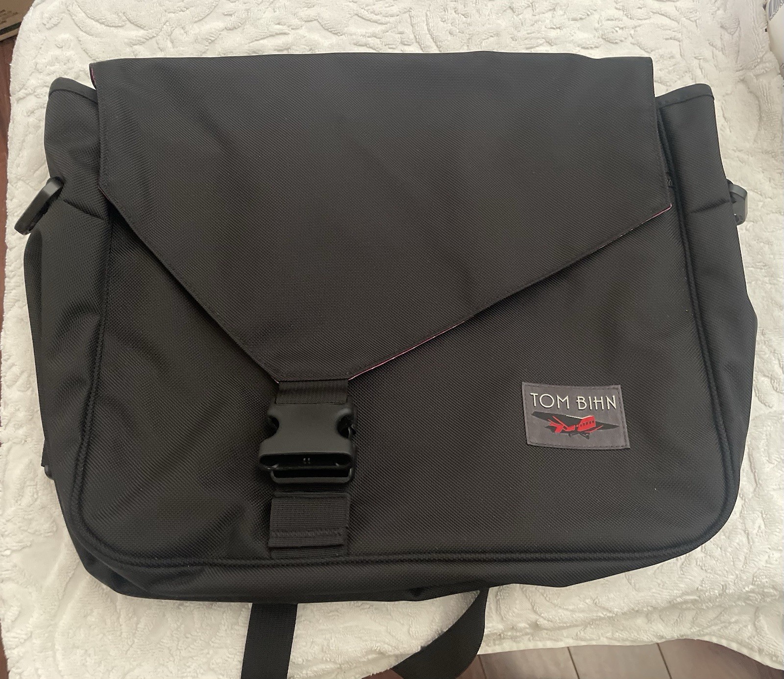 New TOM BIHN,Black Ballistic Bag NO STRAP