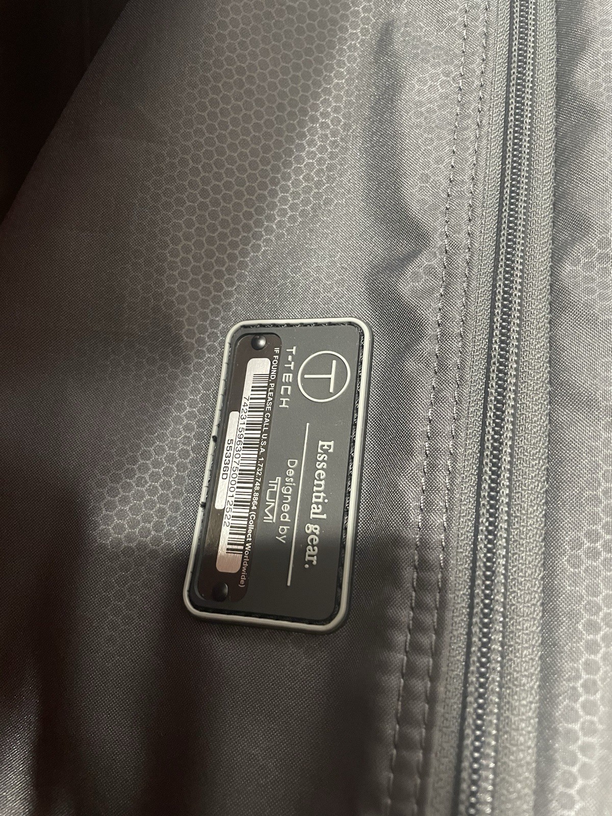 Tumi T-Tech 55336D Black Tri-Fold Nylon Travel Garment Bag Suit Bag Ballistic