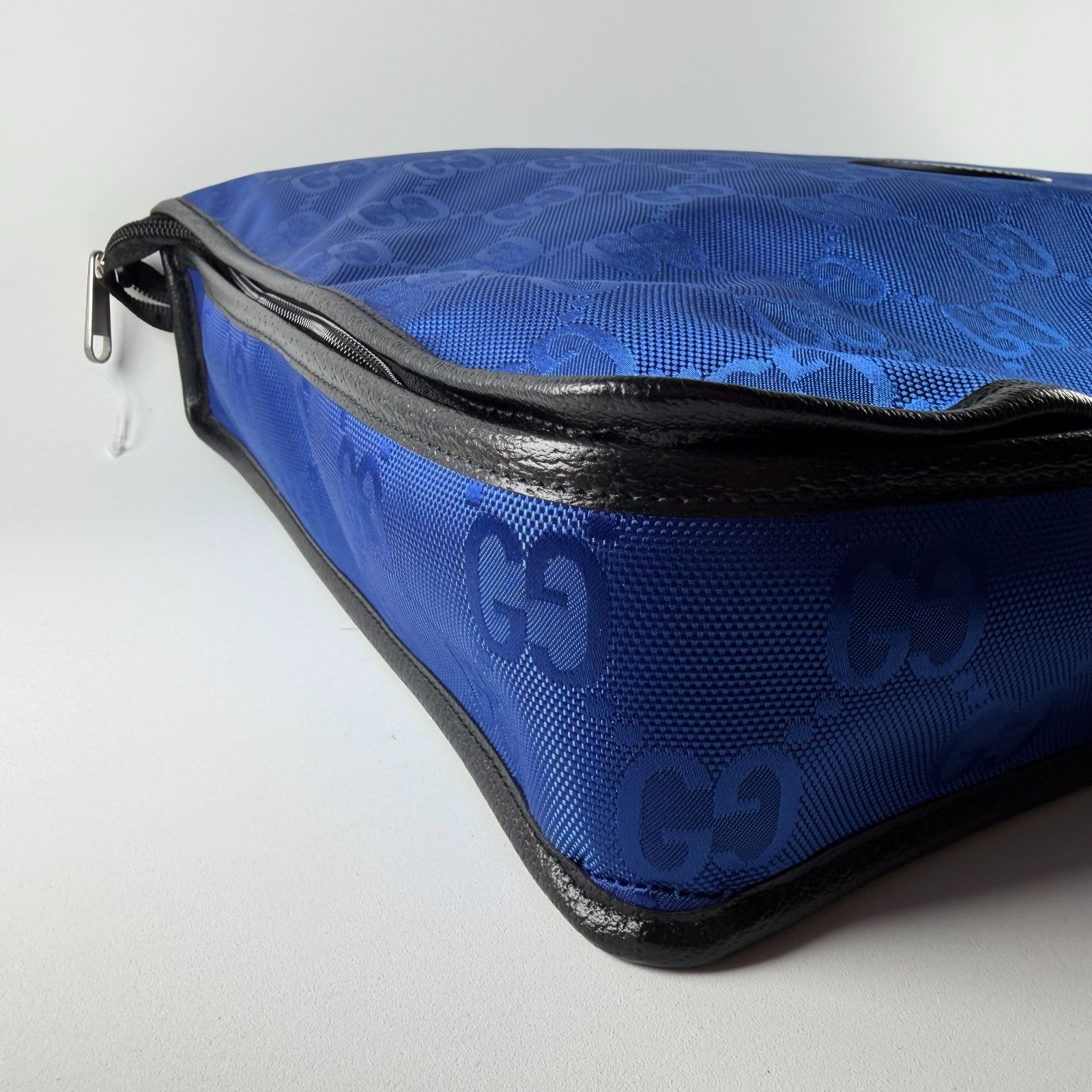 New Gucci Large Off The Grid Packing Cube 17″ x 13″ x 3″ with Dustbag