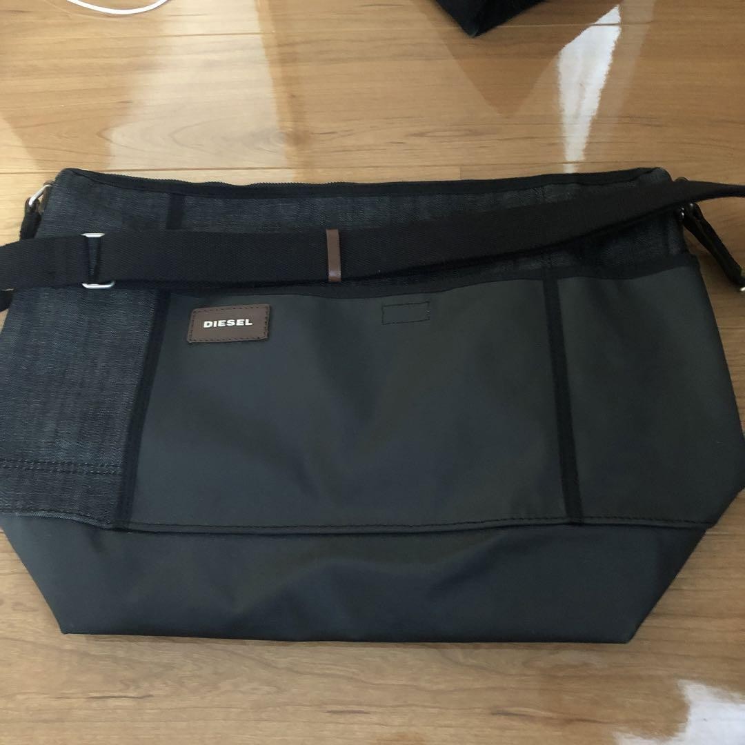 Diesel Men Genuine Leather Shoulder Bag 51x34x18cm Almost unused Luxury Modern