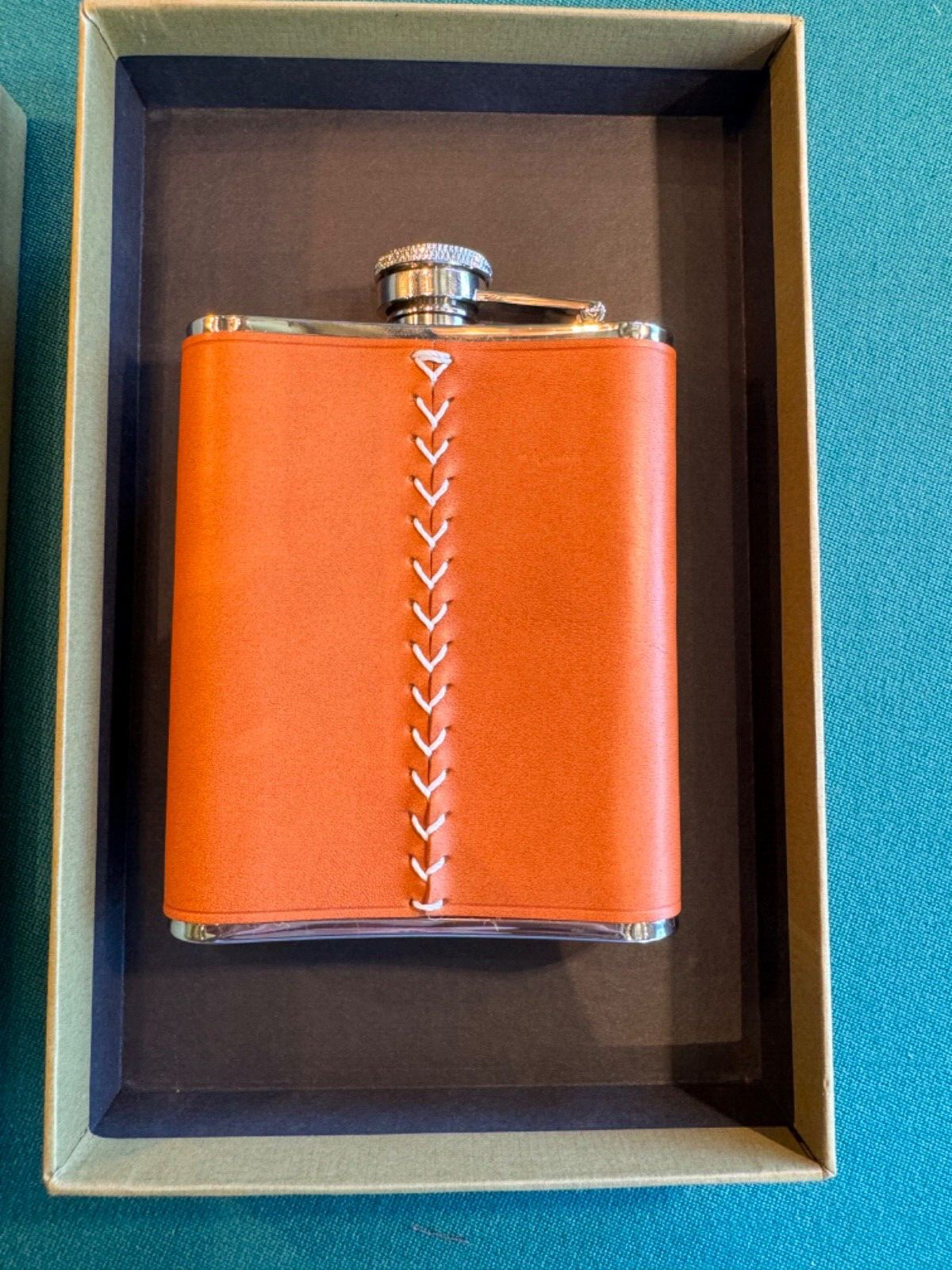 Rare Filson Dark Tan Leather Stitched Stainless Steel 6OZ Flask New in Box Rare