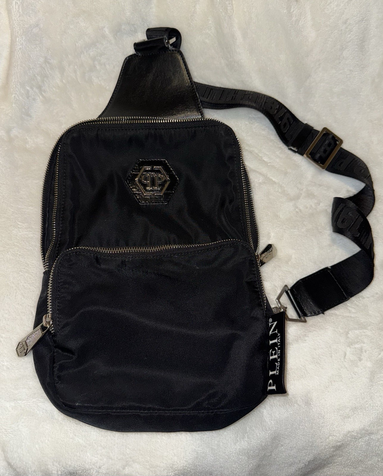 Philipp Plein Hexagon logo plaque shoulder bag READ DESCRIPTION SEE ALL PHOTOS