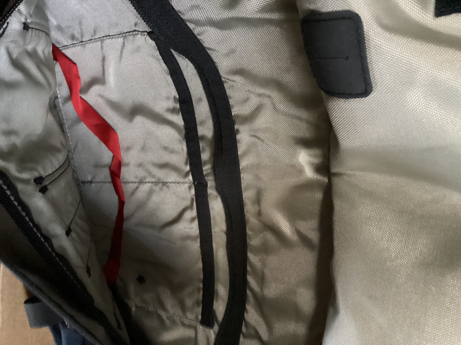 Timbuk2 Briefcase, Messenger Bag, Backpack 3 In 1 Laptop bag .