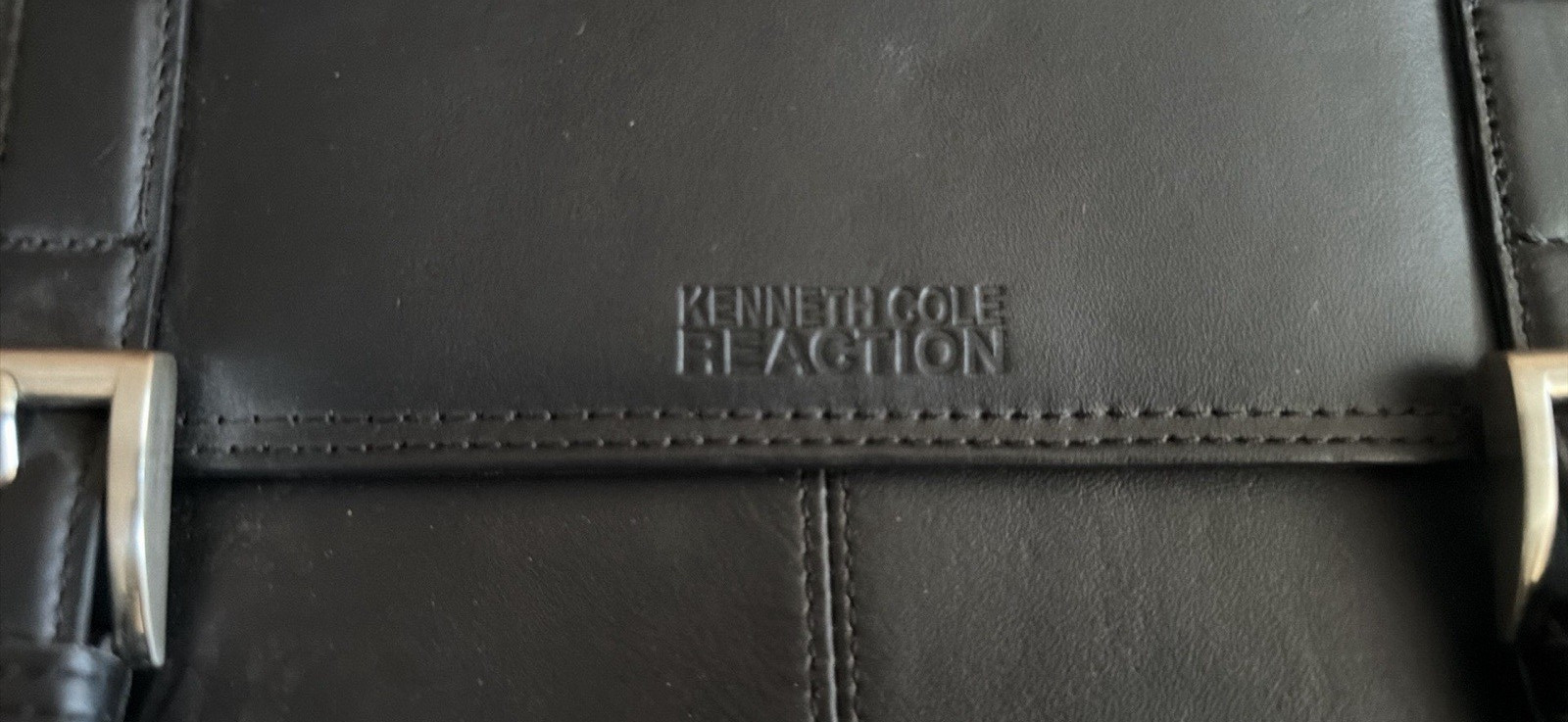 Kenneth Cole Reaction Men’s Large Black Briefcase Crossbody Strap Zip/Buckle