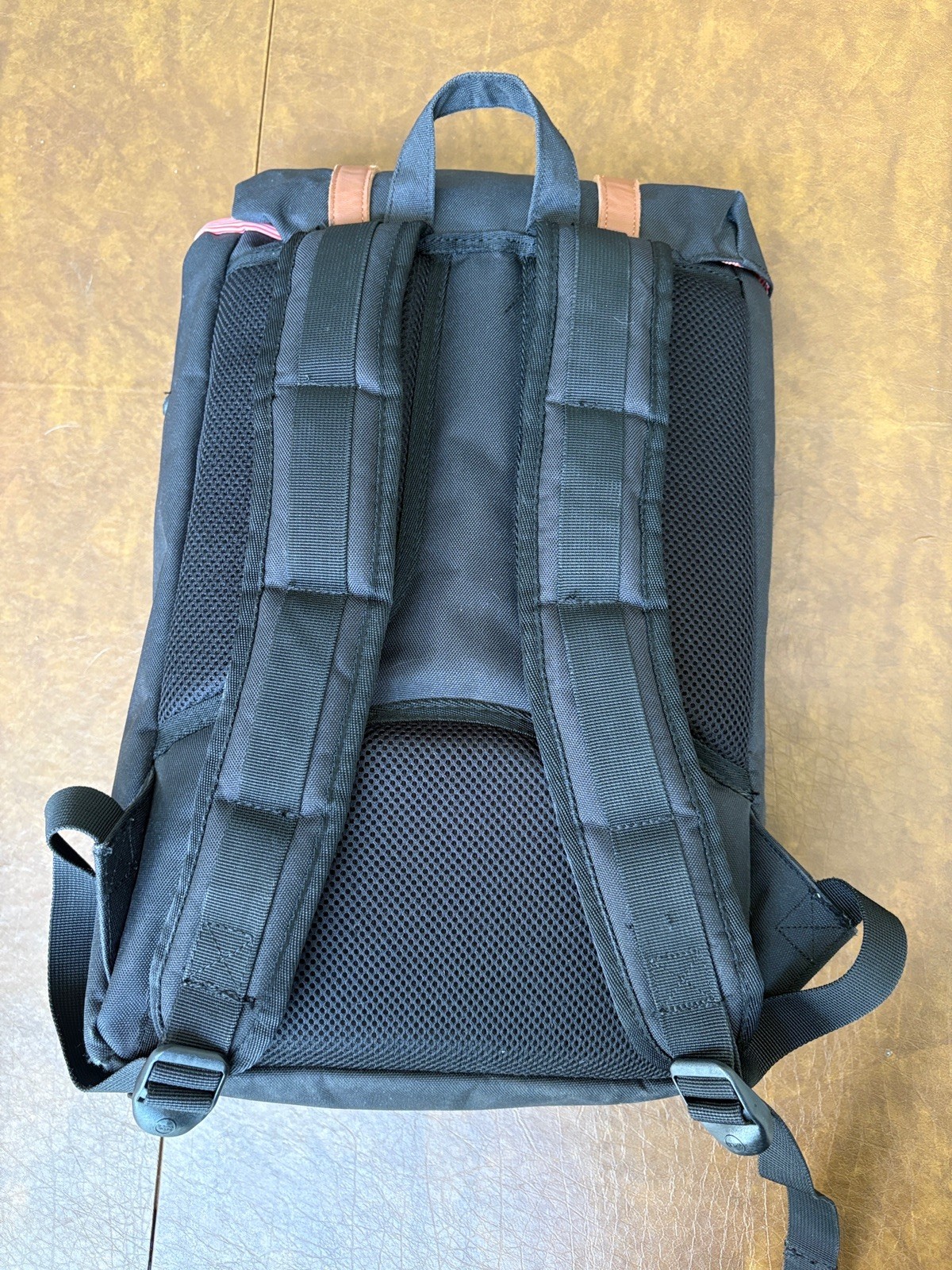 Herschel Little America