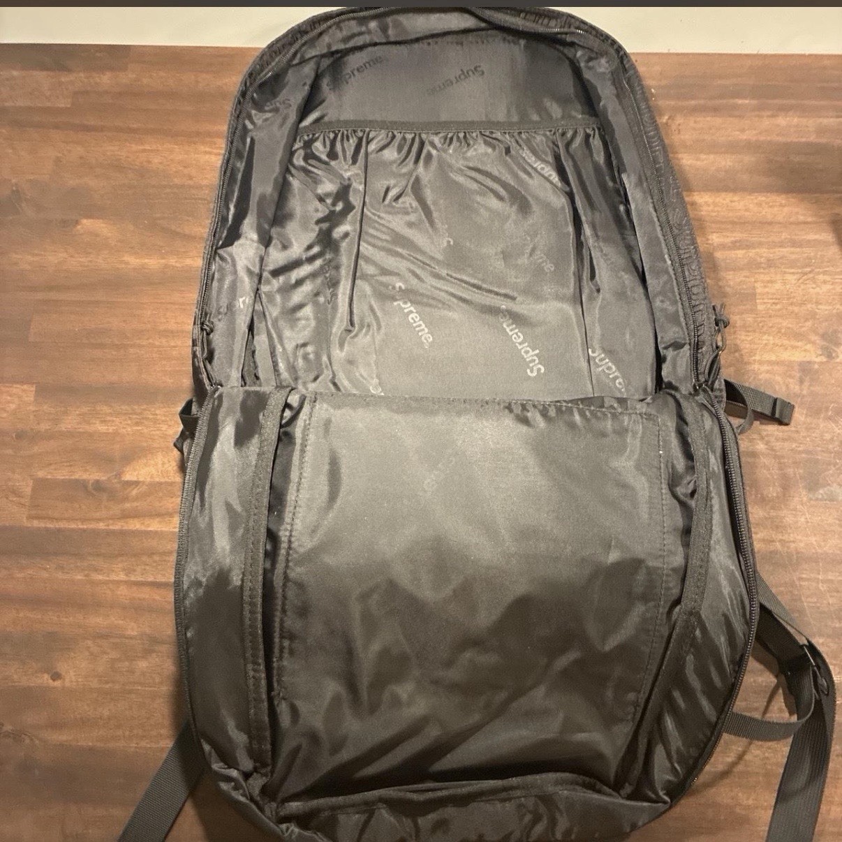 NEW Supreme SS18 Black Logo Backpack Zip Closure Adjustable Padded Straps Unisex
