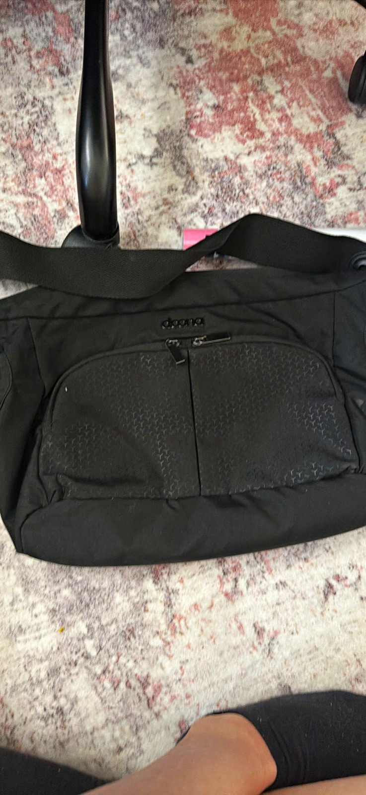 Doona Black Large Duffle Travel Bag Shoulder Strap Zip Closure Pockets