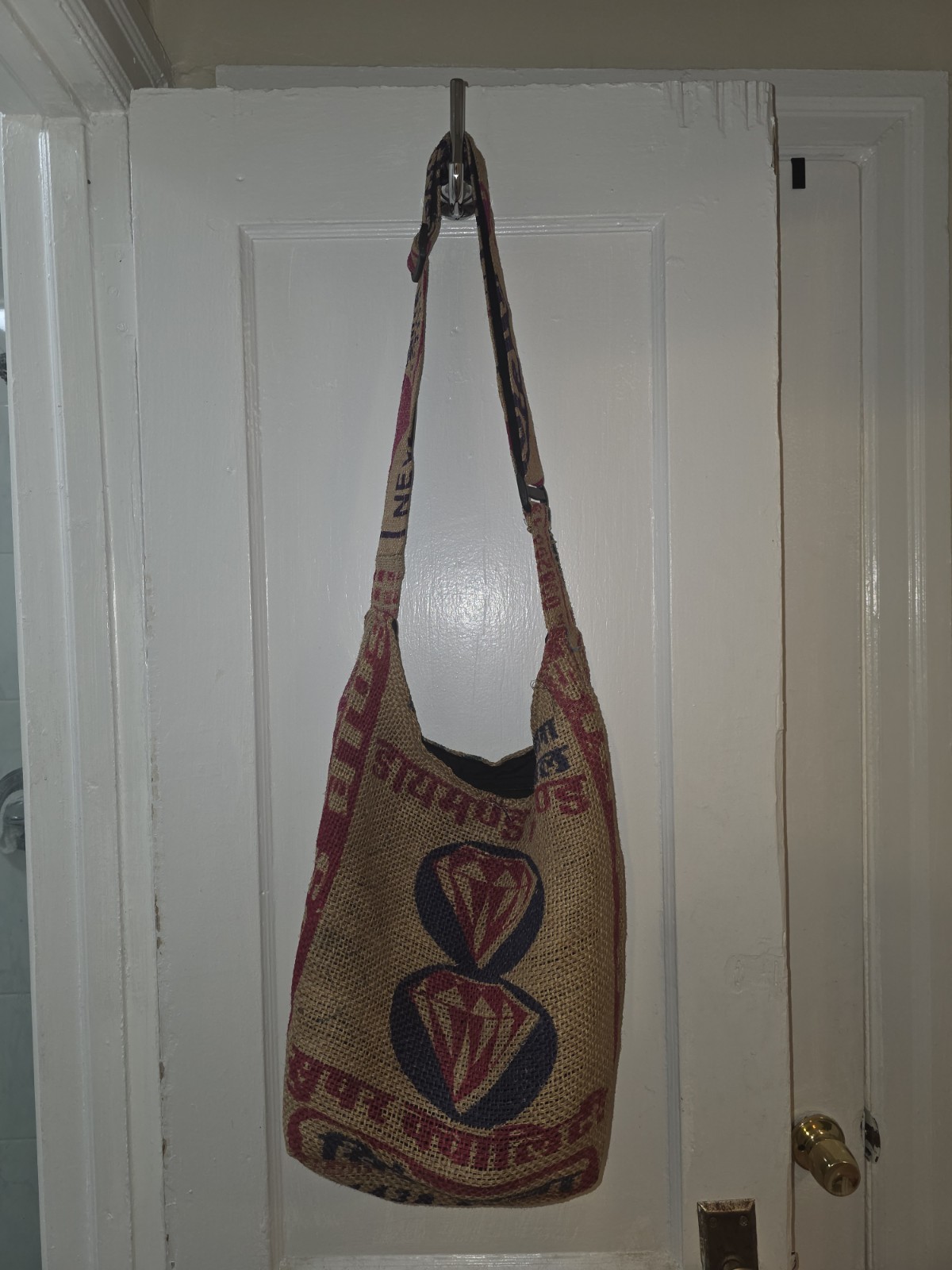 Burlap Graphic Print Shoulder Bag Adjustable Strap Zipper Closure