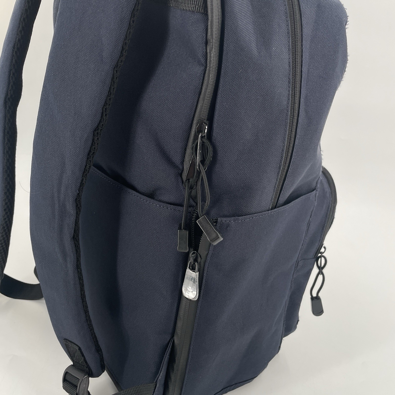 Lo & Sons The Hanover Deluxe 2 Backpack Laptop in Navy Blue -Everyday Travel Bag