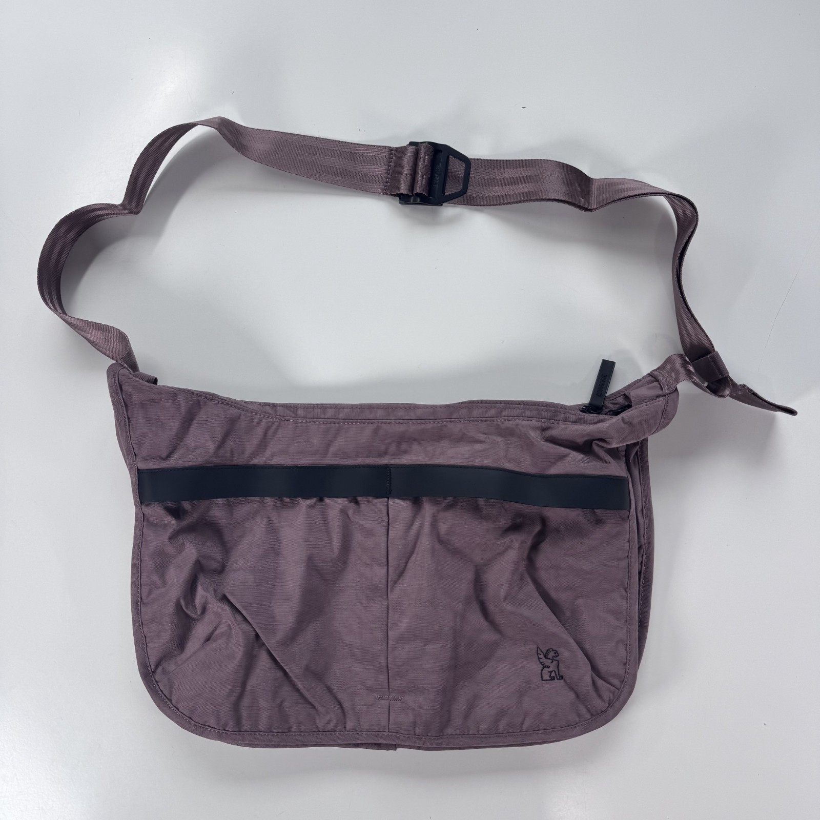 CHROME INDUSTRIES Yoyogi 14L Messenger Bag MauvePurplePink Yoga Work School Life