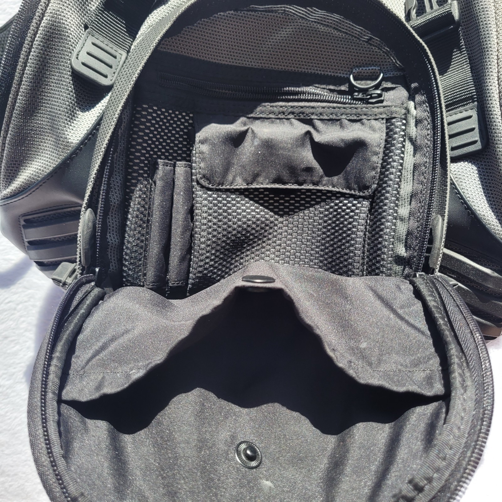 Tumi Black T2 Backpack Travel Bag Compartment Logo Leather Nylon Executive
