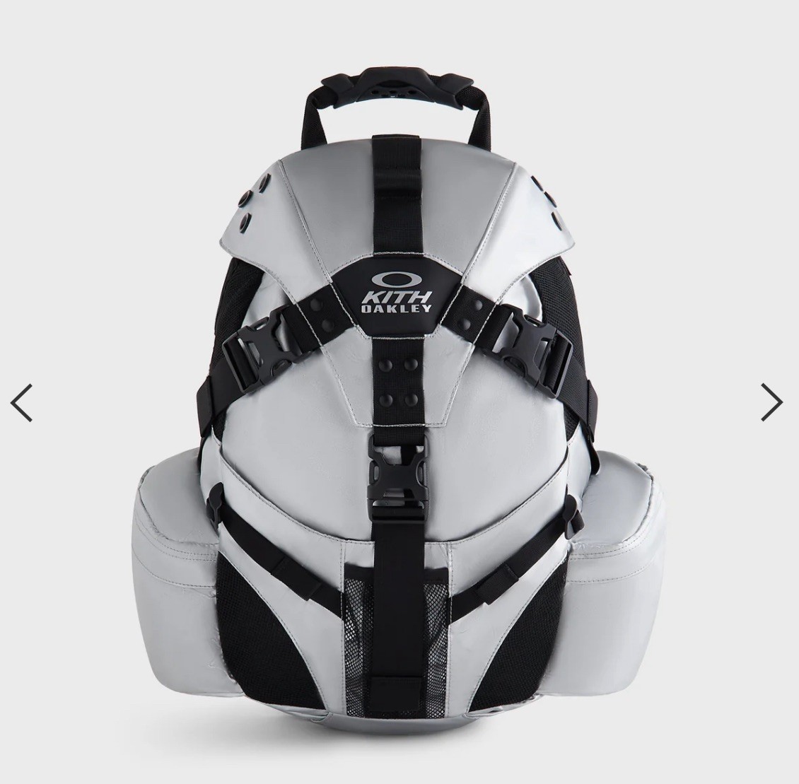 Kith Oakley Icon Rc Backpack – silver brand new in hand snowboard ski bag