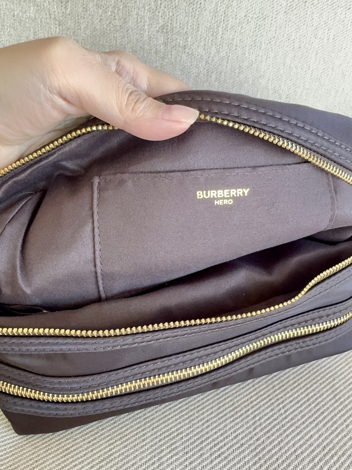 Burberry GWP Men’s Double Zip Toiletry Bag Large Travel Cosmetic Pouch Dark Brow