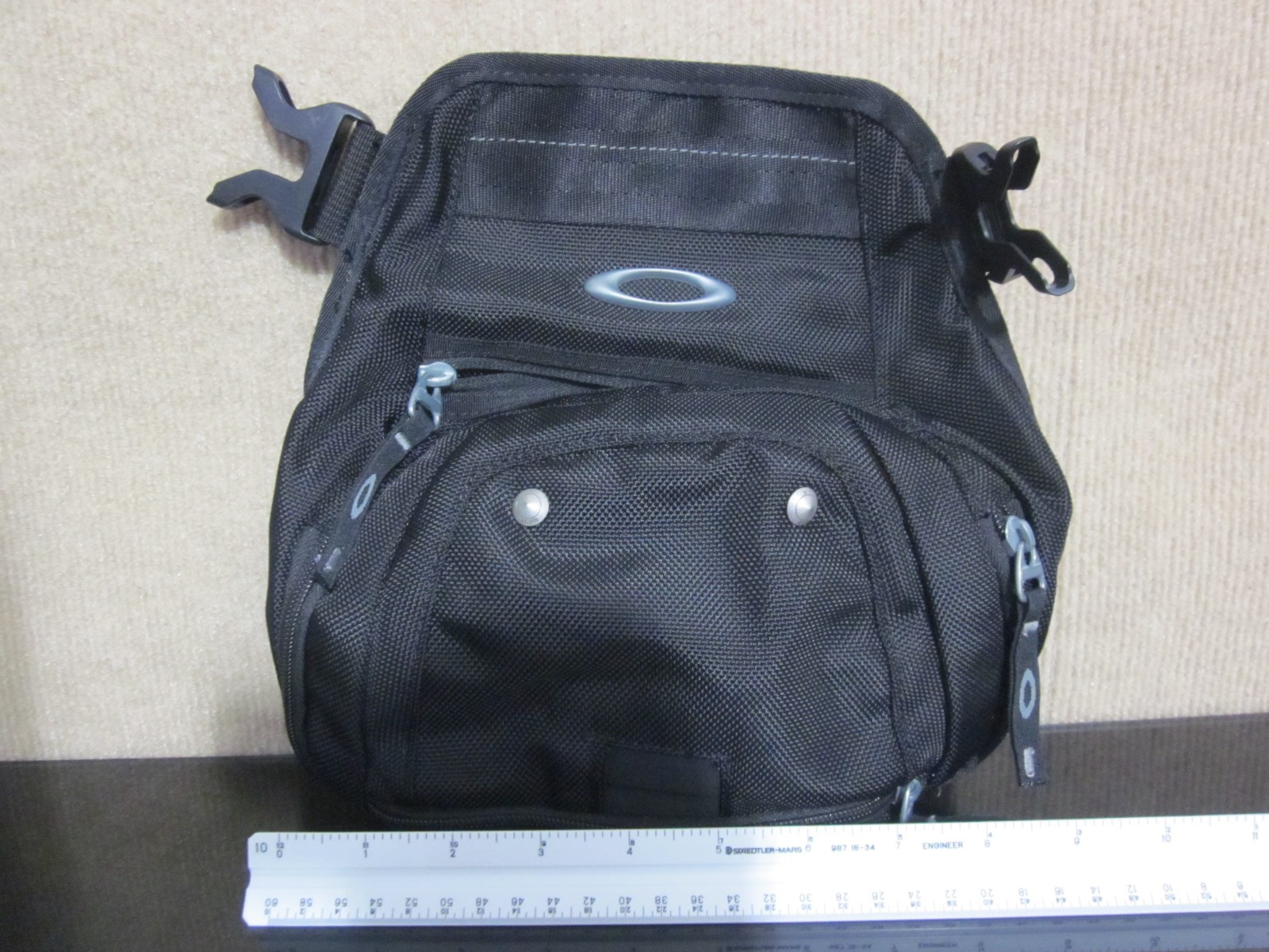Oakley Fanny Pack Backpack Accessory Black Missing Belt Strap Clip on