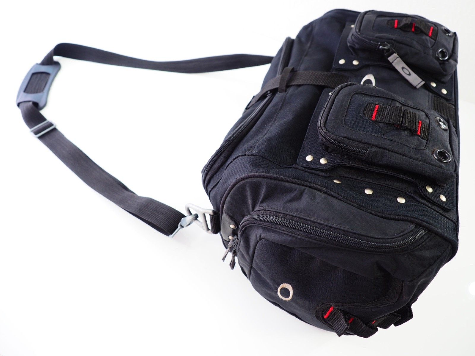 Oakley Heavy Duty Duffel 2.0 Holdall Sports Duffle Gym Bag Black