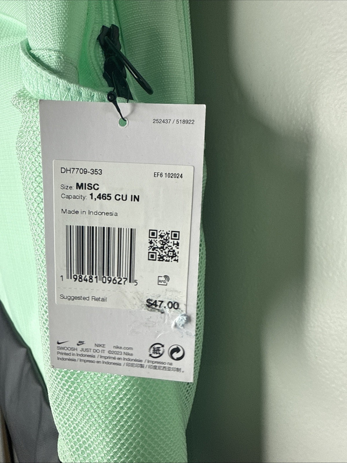 Nike Men’s Brasilia 9.5 Training Backpack (Medium, 24L) Mint Green DH7709-010