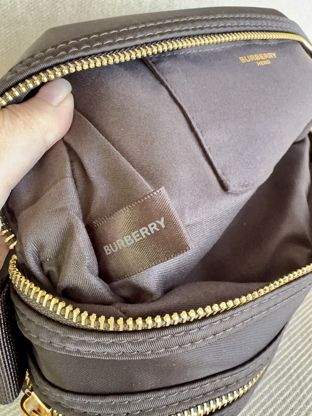 Burberry GWP Men’s Double Zip Toiletry Bag Large Travel Cosmetic Pouch Dark Brow