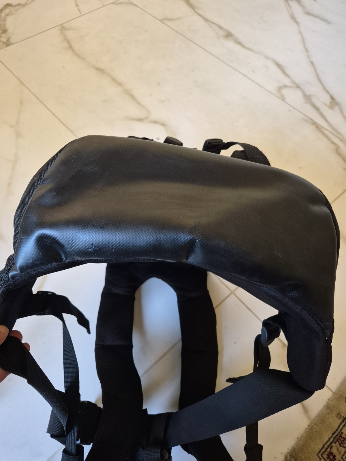 OAKLEY 2000s HARD SHELL BACKPACK BLK Nice CONDITION RARE Software Era !