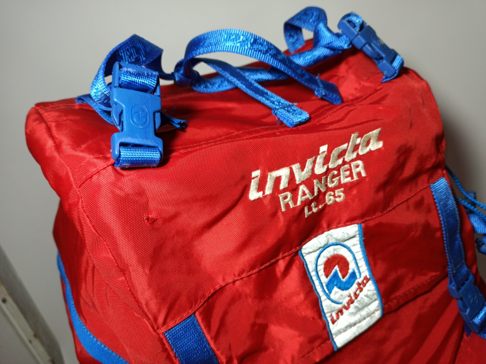 Invicta backpack Ranger LT65 Red USED imported direct from Milan Italy!