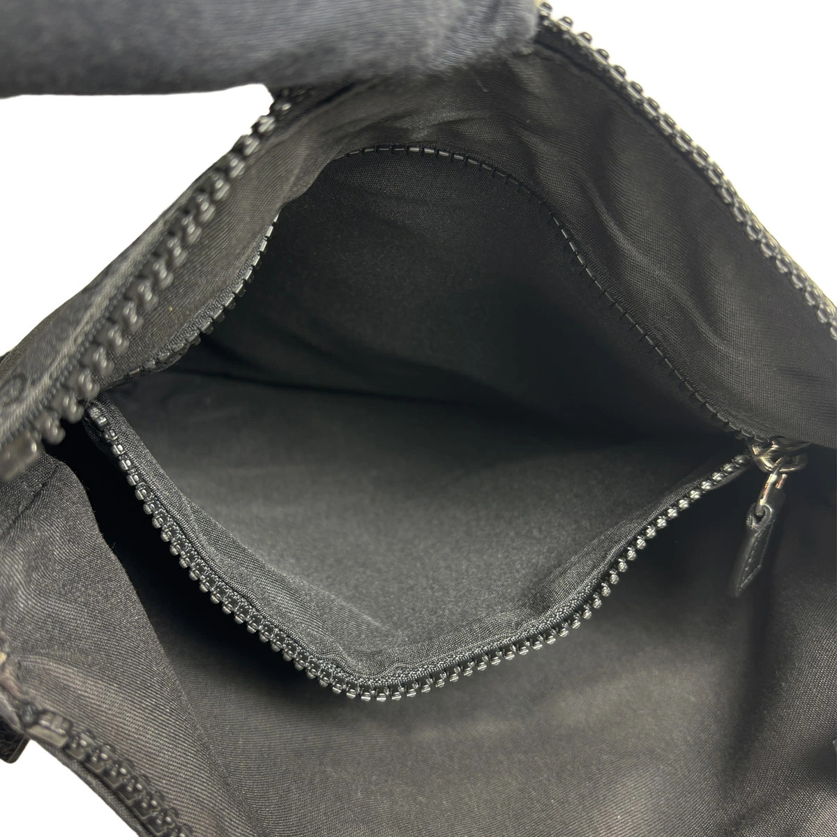 Gucci Shoulder Bag Messenger GG Nylon Black 509639 Unisex Crossbody