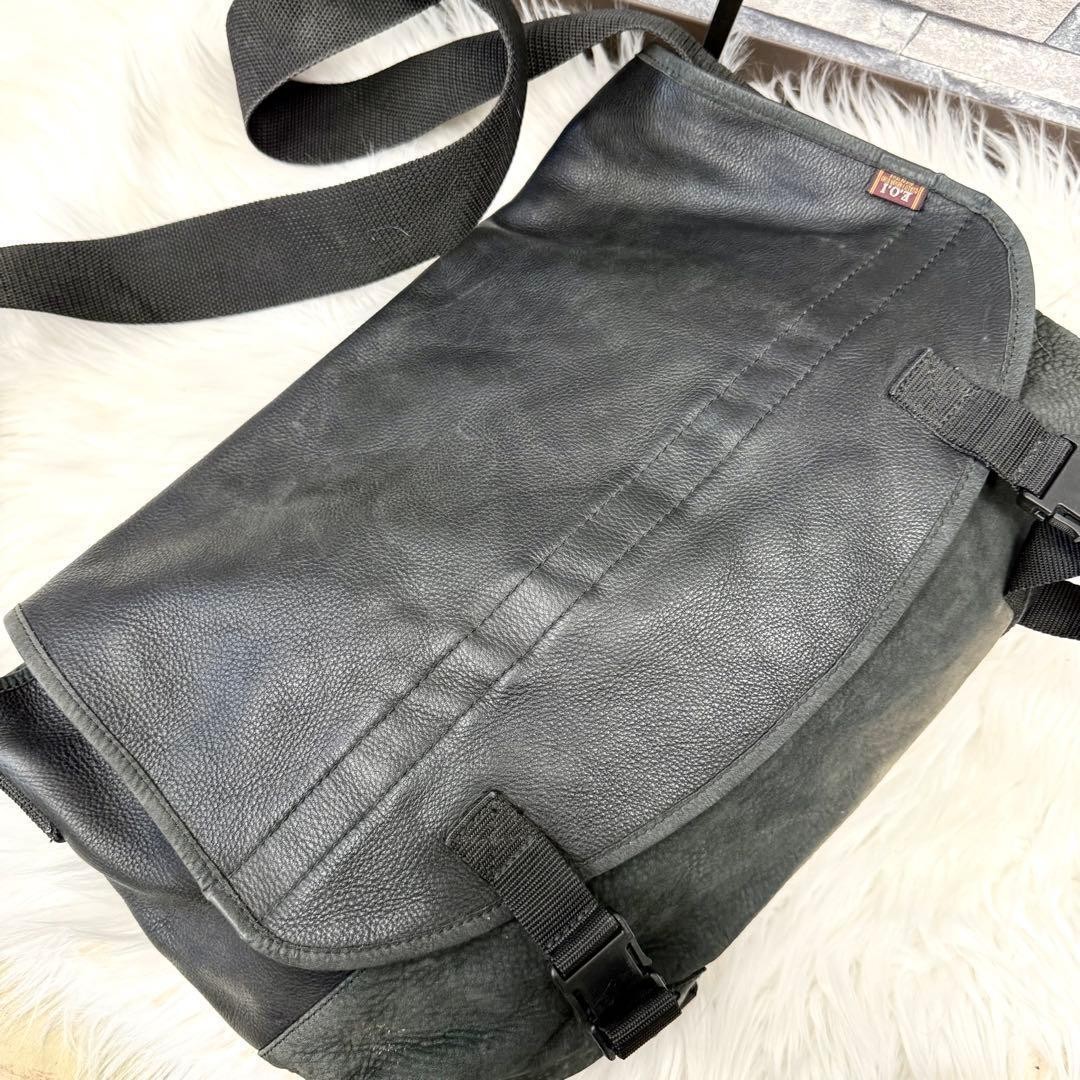 Mr Olive EOI Black Leather Messenger Bag Crossbody Shoulder Y2K Japan USED