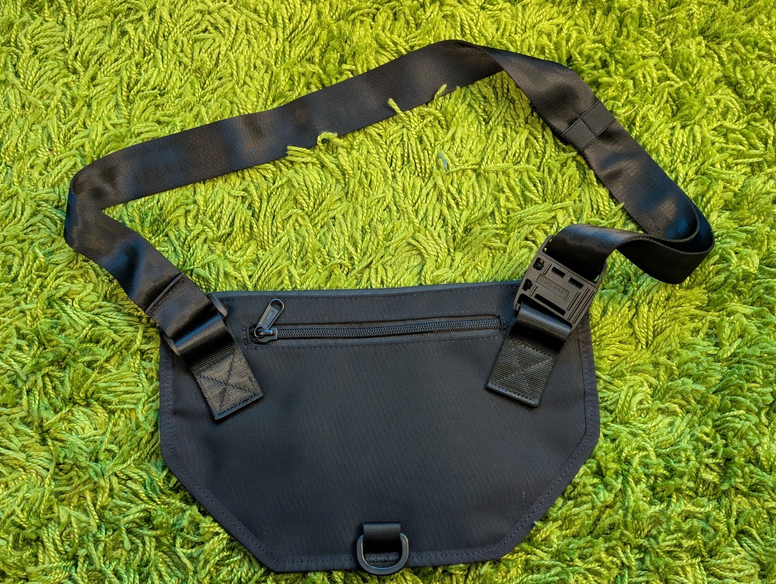 ALPAKA Atom X Sling Black 5L Crossbody Waist Bag Fits Nintendo Switch RFID