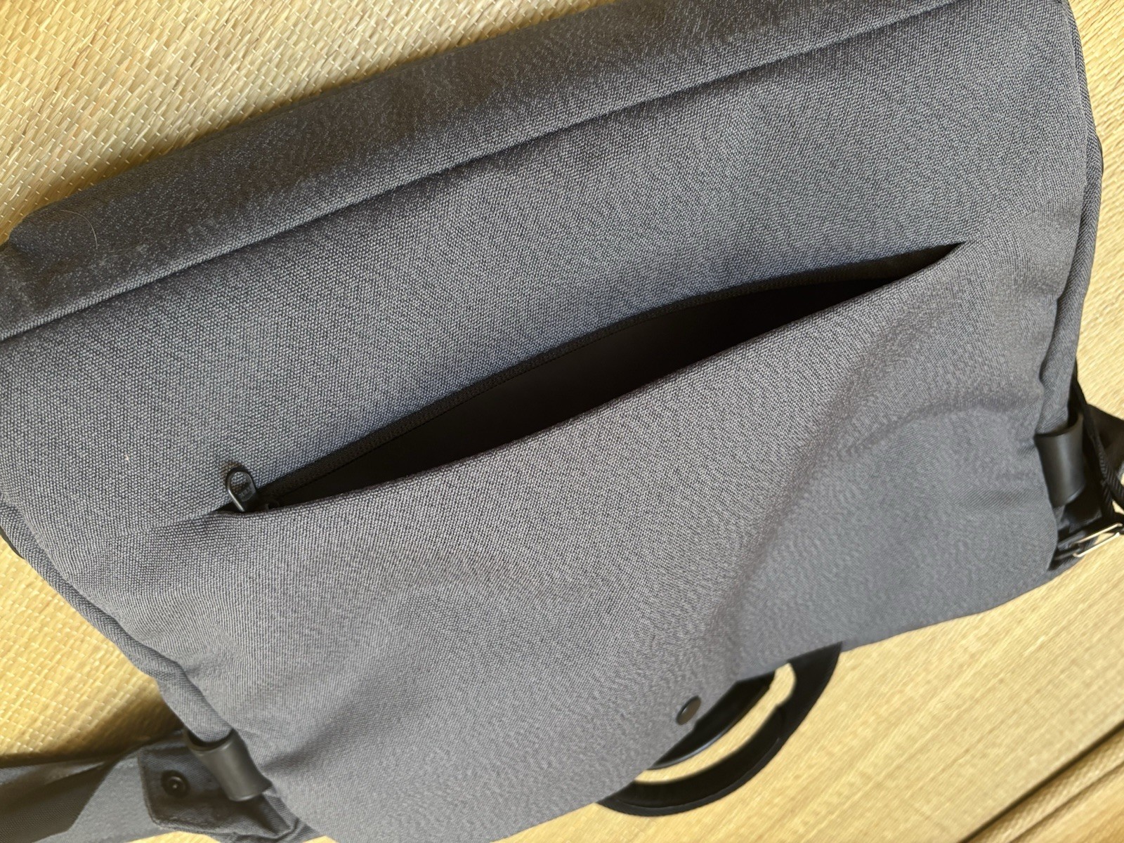 Bellroy Work Messenger Bag Gray Expandable 14L