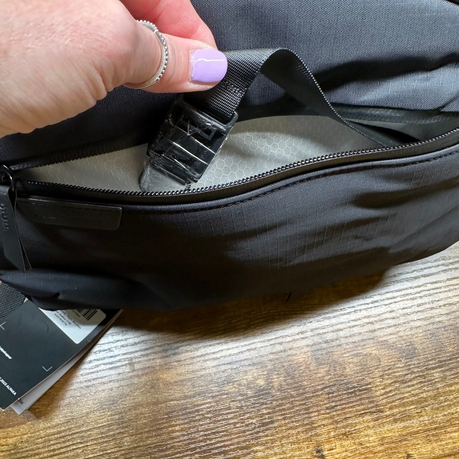 NEW Alpaka Metro Crossbody Bag Black Axoflux 210D Right Shoulder Backpack Travel