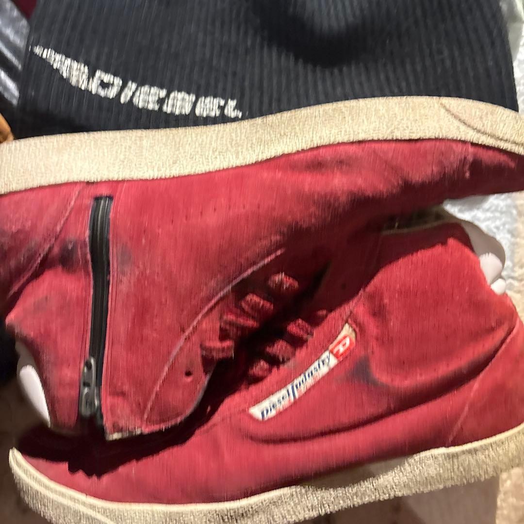 DIESEL bulk bags, sneakers, knit caPlayStation, T-shirts, not available