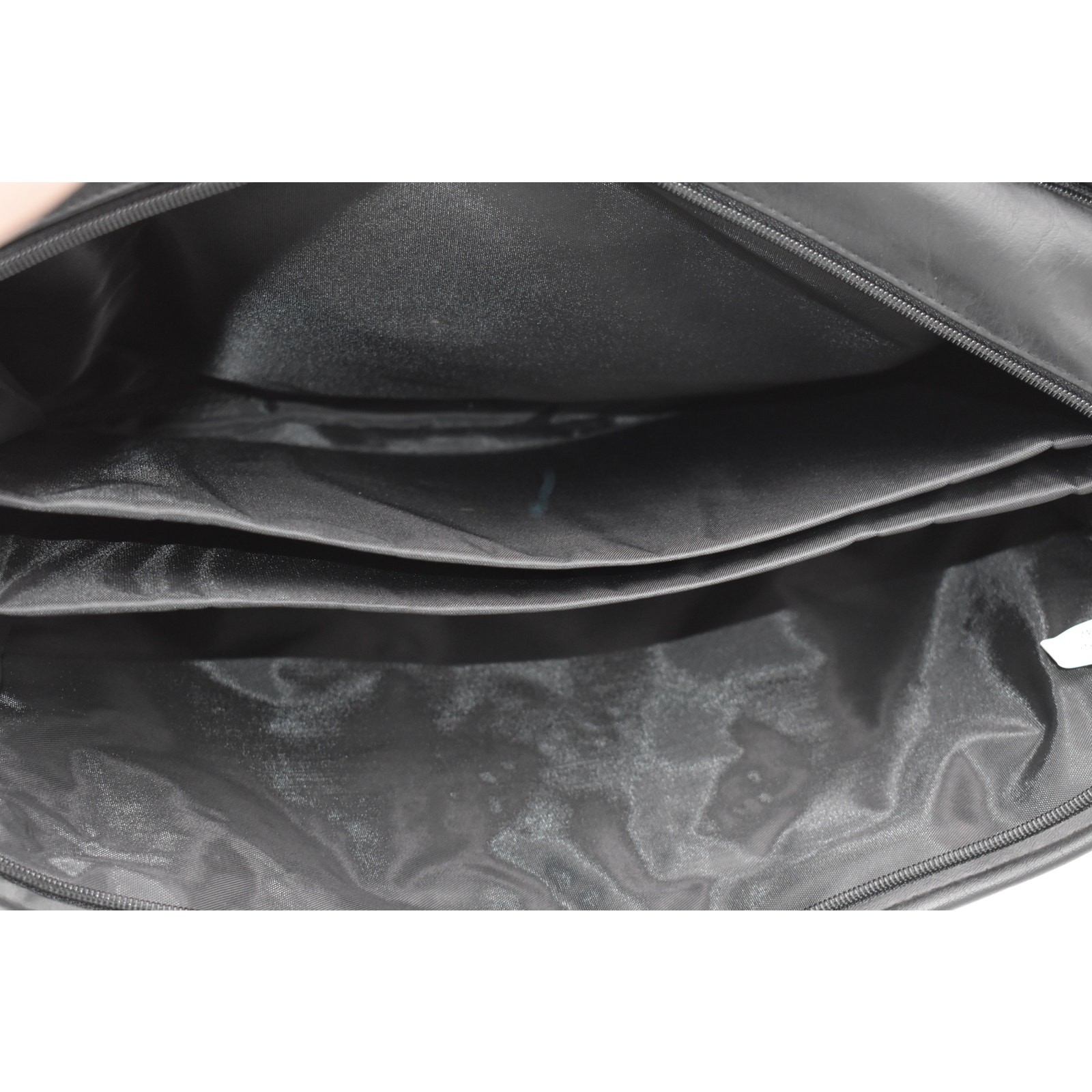 Expandable Black Briefcase NWT — DuraTec — 16.5″x 12″ x 5-7″
