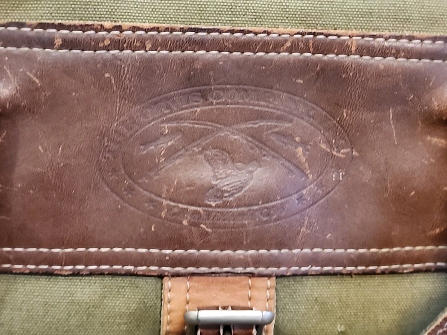 Vintage Orvis Battenkill Bag Green Canvas Leather HuntingDoctor Duffle Bag Brass