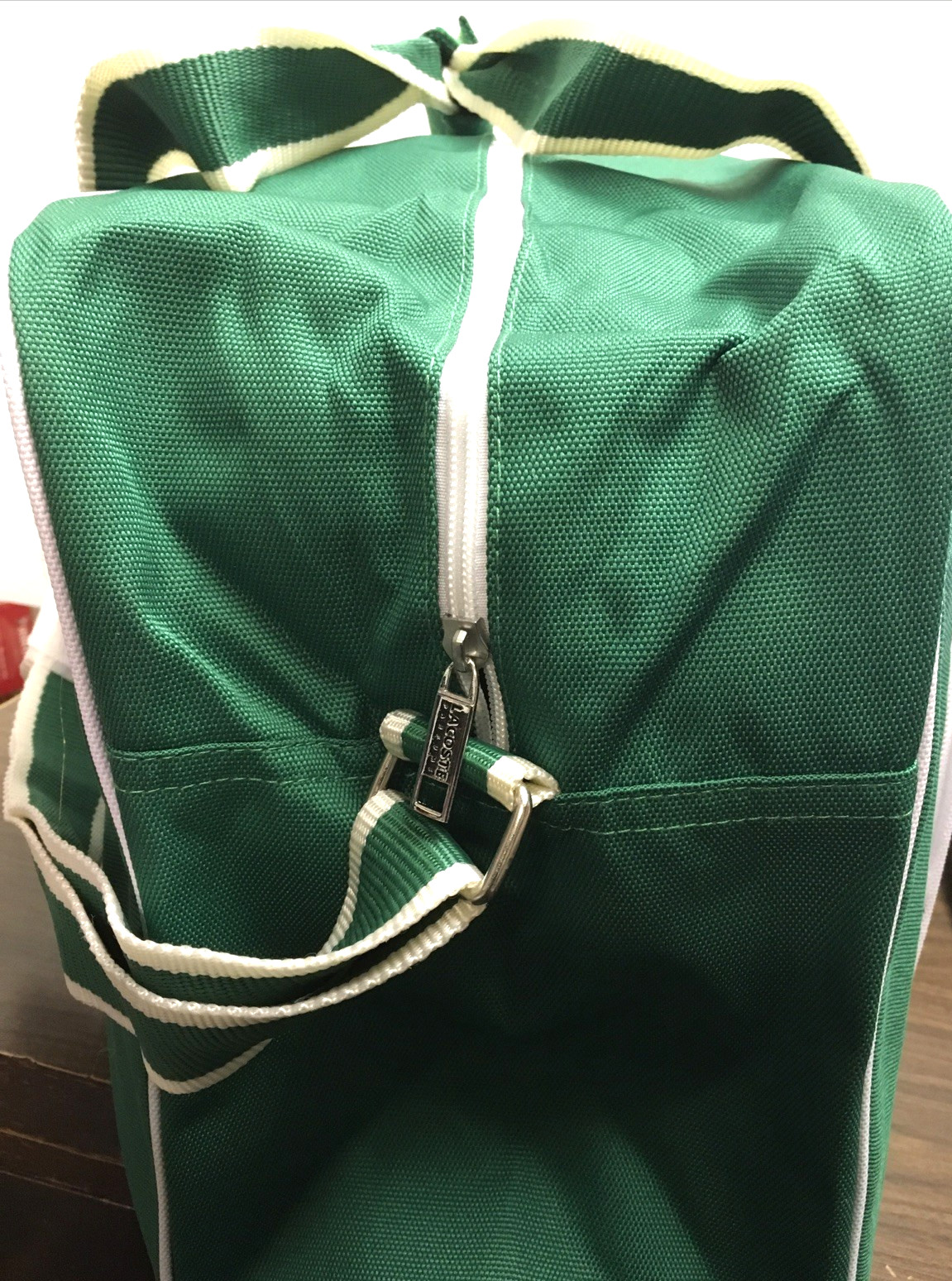 LACOSTE PARFUM DUFFEL BAG WITH SHOULDER STRAP – GREEN AND WHITE NEW WITH TAG