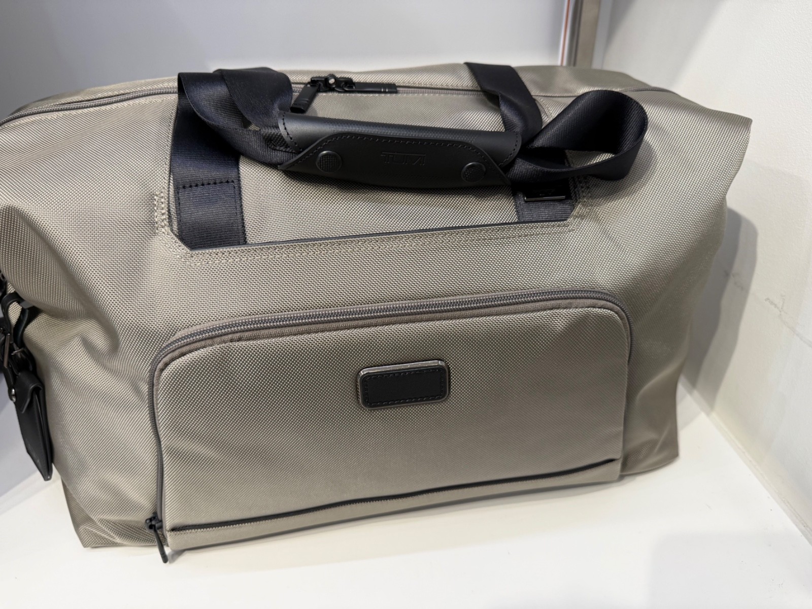 NEW Tumi ALPHA 18.5” Double Expansion TRAVEL Satchel Bag – GRAY ALLOY