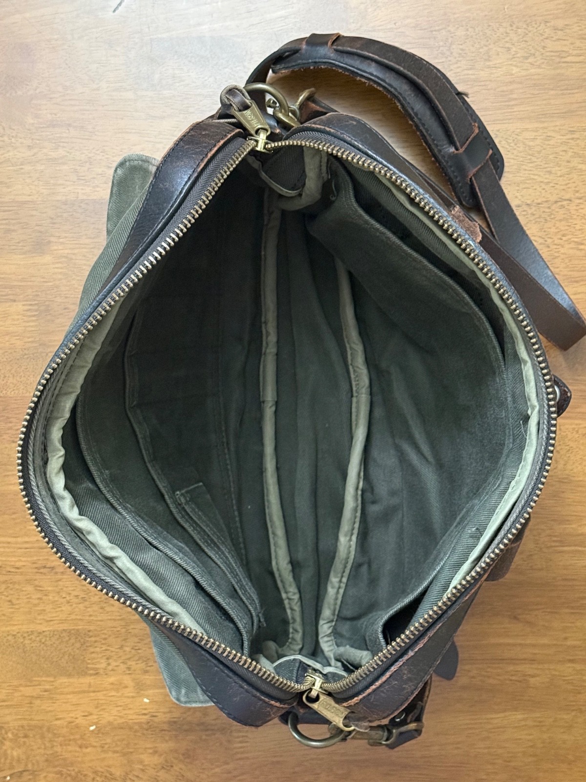 Previously Loved Filson 256 Original Briefcase Otter Green USA Leather Bag