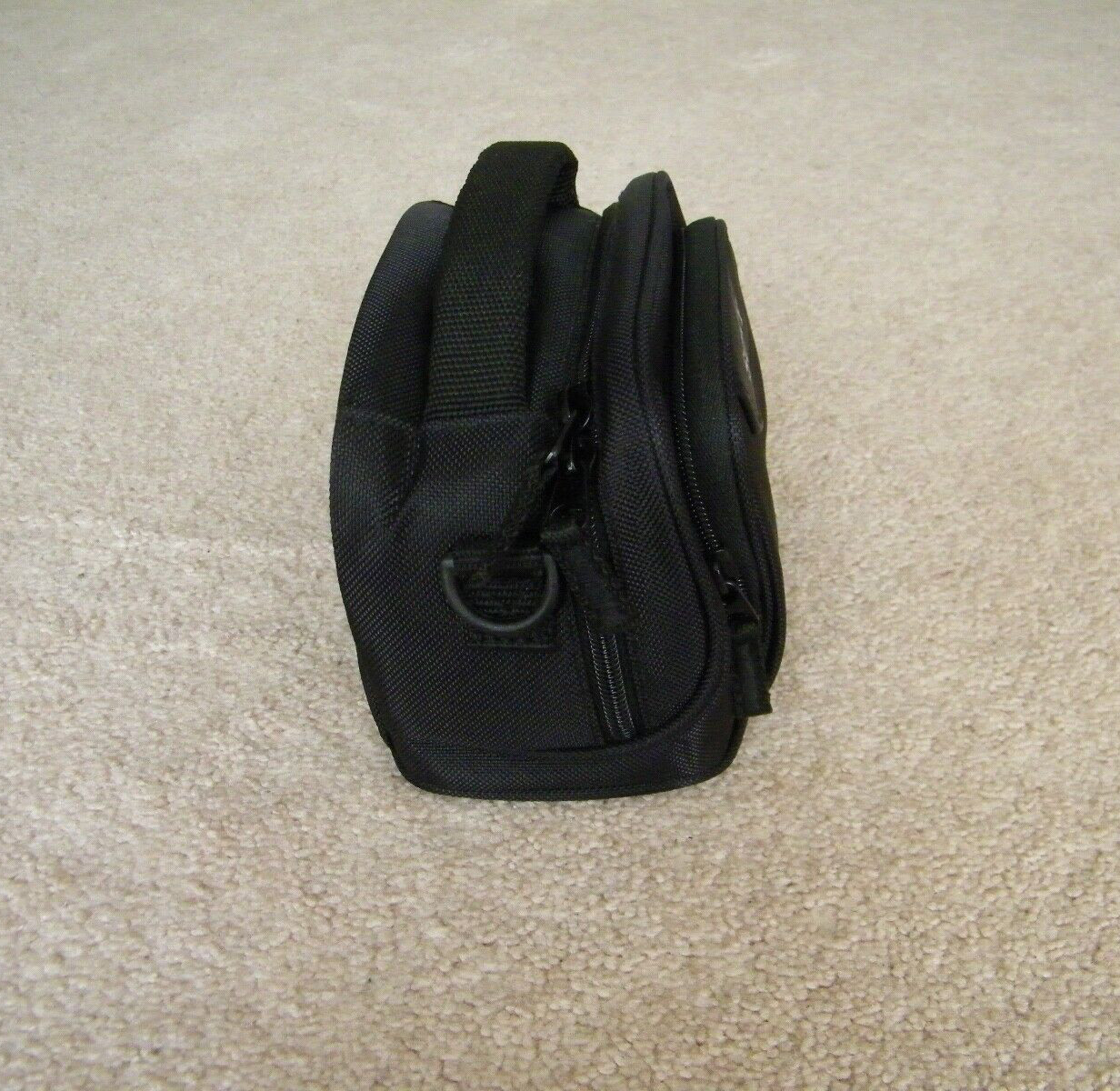 SONY LCS-VA15 HANDYCAM Case, Includes Shoulder Strap, Brand New With Tags
