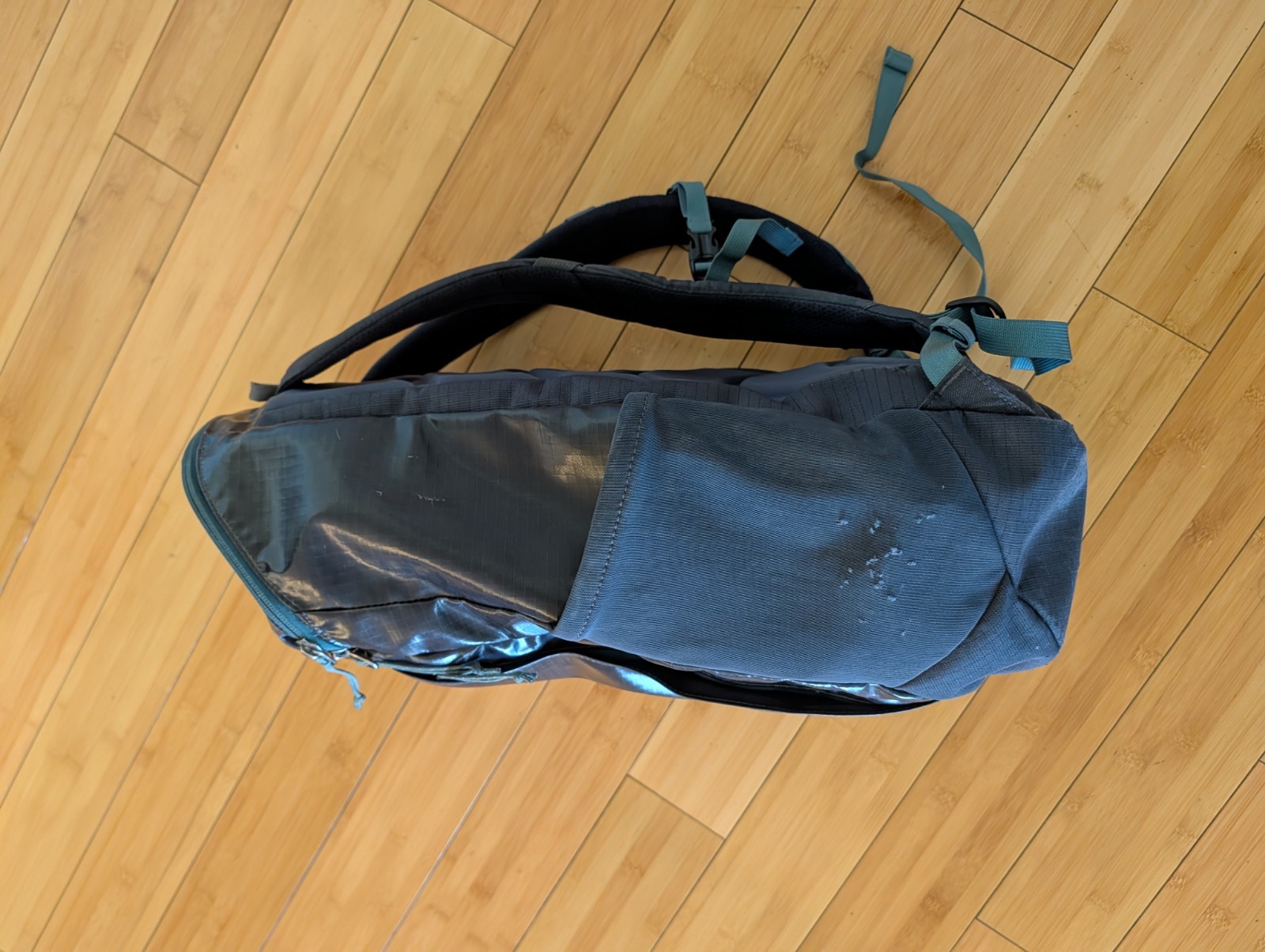 patagonia Black Hole Pack Backpack 25L
