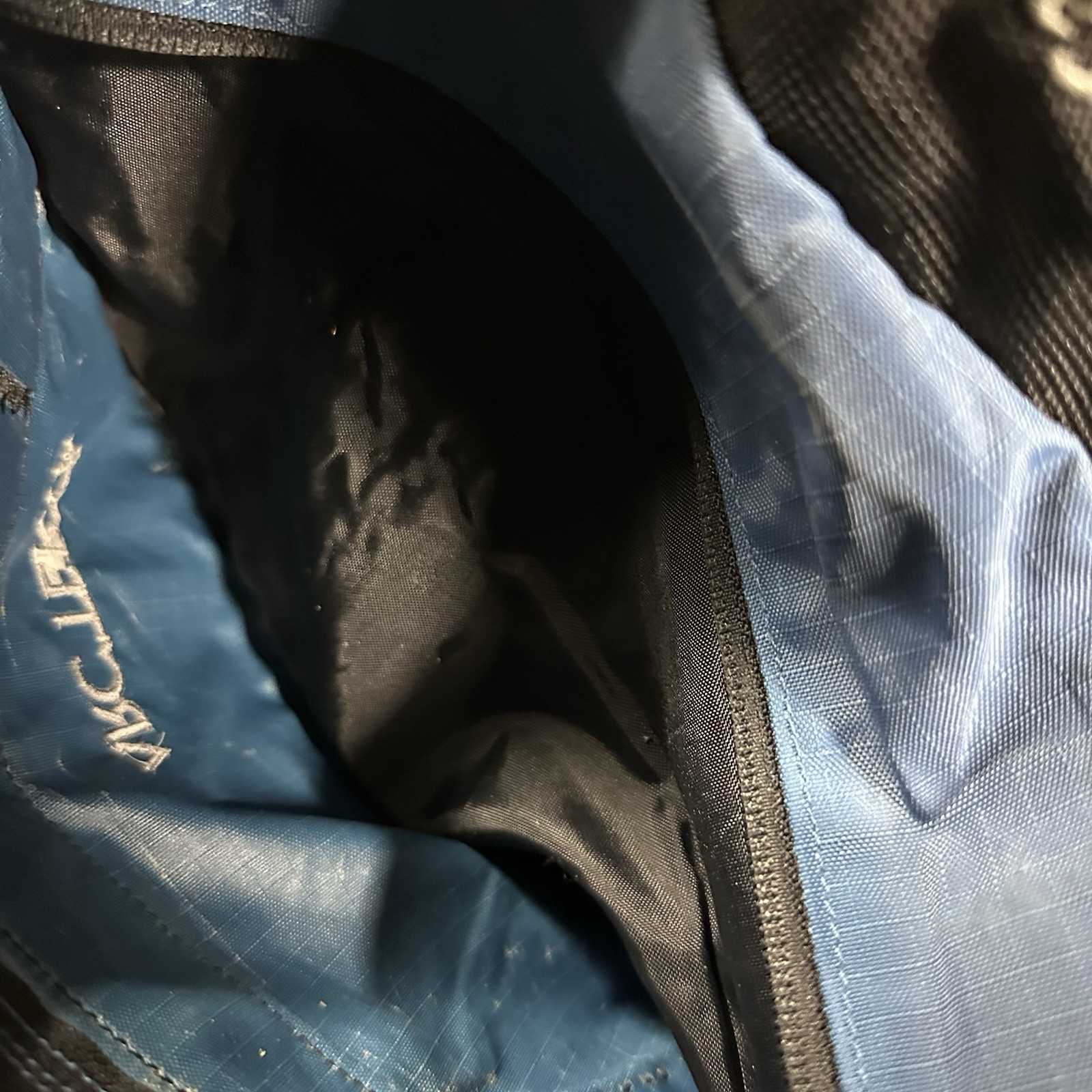 Vintage Arc’teryx Covert Backpack Small Lightweight Black Blue Hiking Day Pack