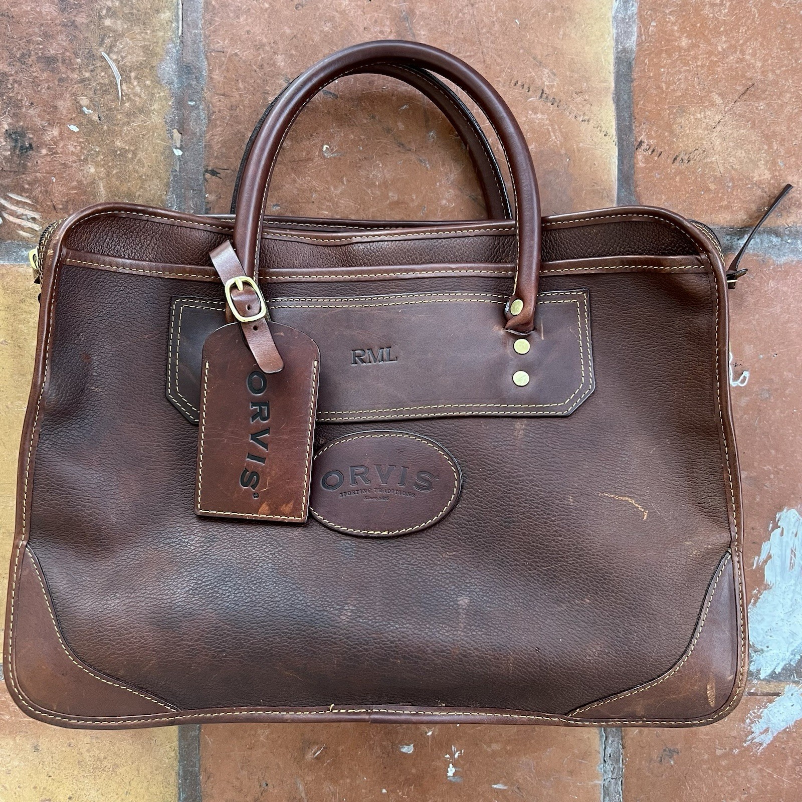 Orvis Bullhide Briefcase Messenger Bag 17RX-4600 SEP 2007 17″X12″X5″ TAG & Stamp