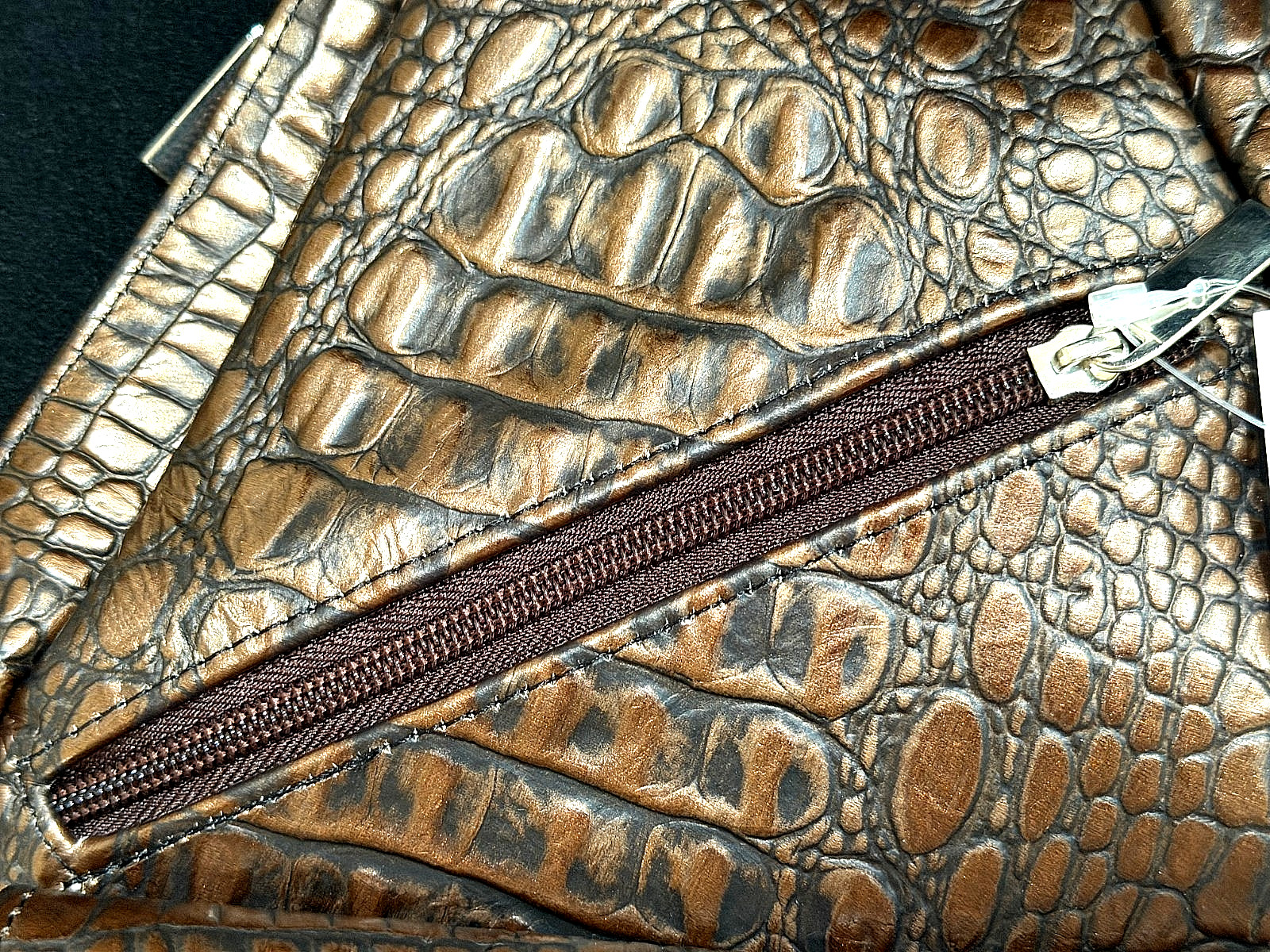 NWT AMORE Sling Backpack Luxury Leather Crocodile Crossbody Bag Sport Daypack!
