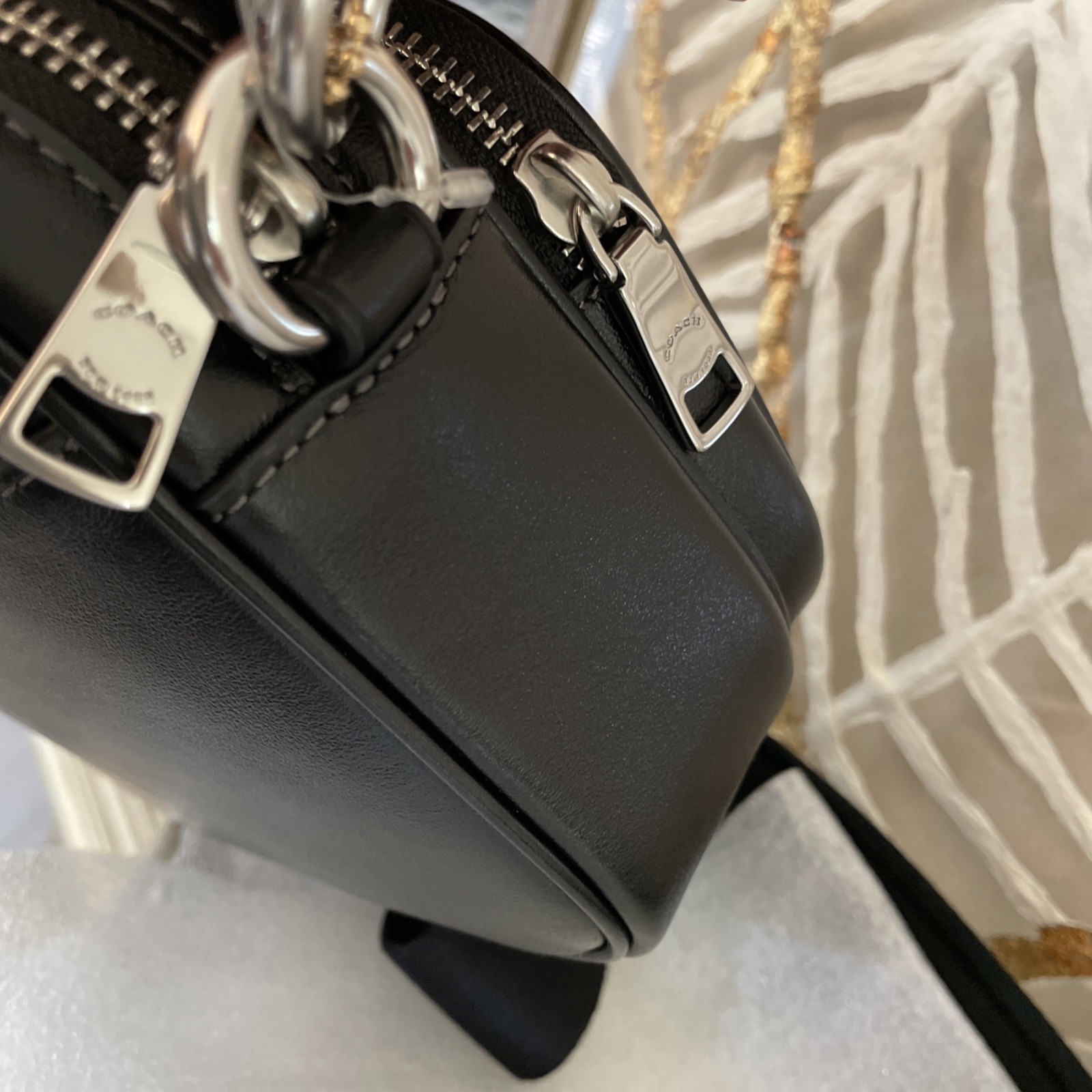 NWT Coach Finlay Crossbody Bag Charm CEA71 Silver/Black Shiny smooth leather