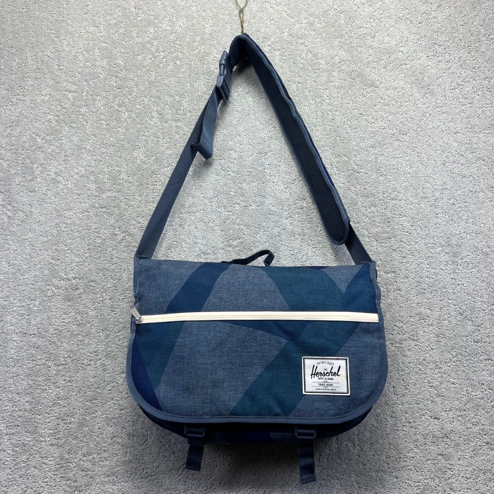 Herschel Supply Co Messenger Bag Blue Geometric Laptop Crossbody School Travel