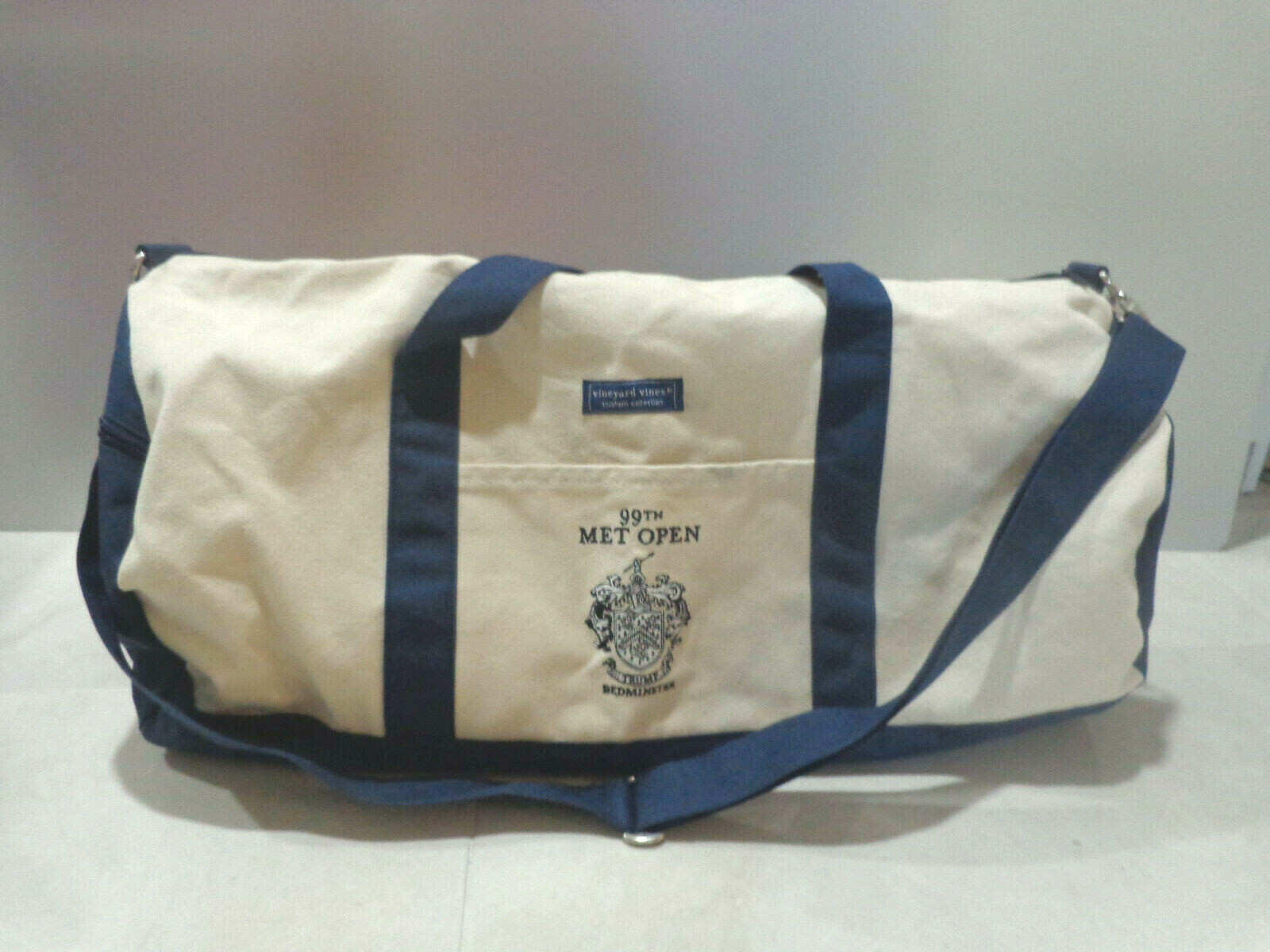 VINEYARD VINES CUSTOM COLLECTION TRUMP LARGE CANVAS DUFFLE BAG 22 x 12”