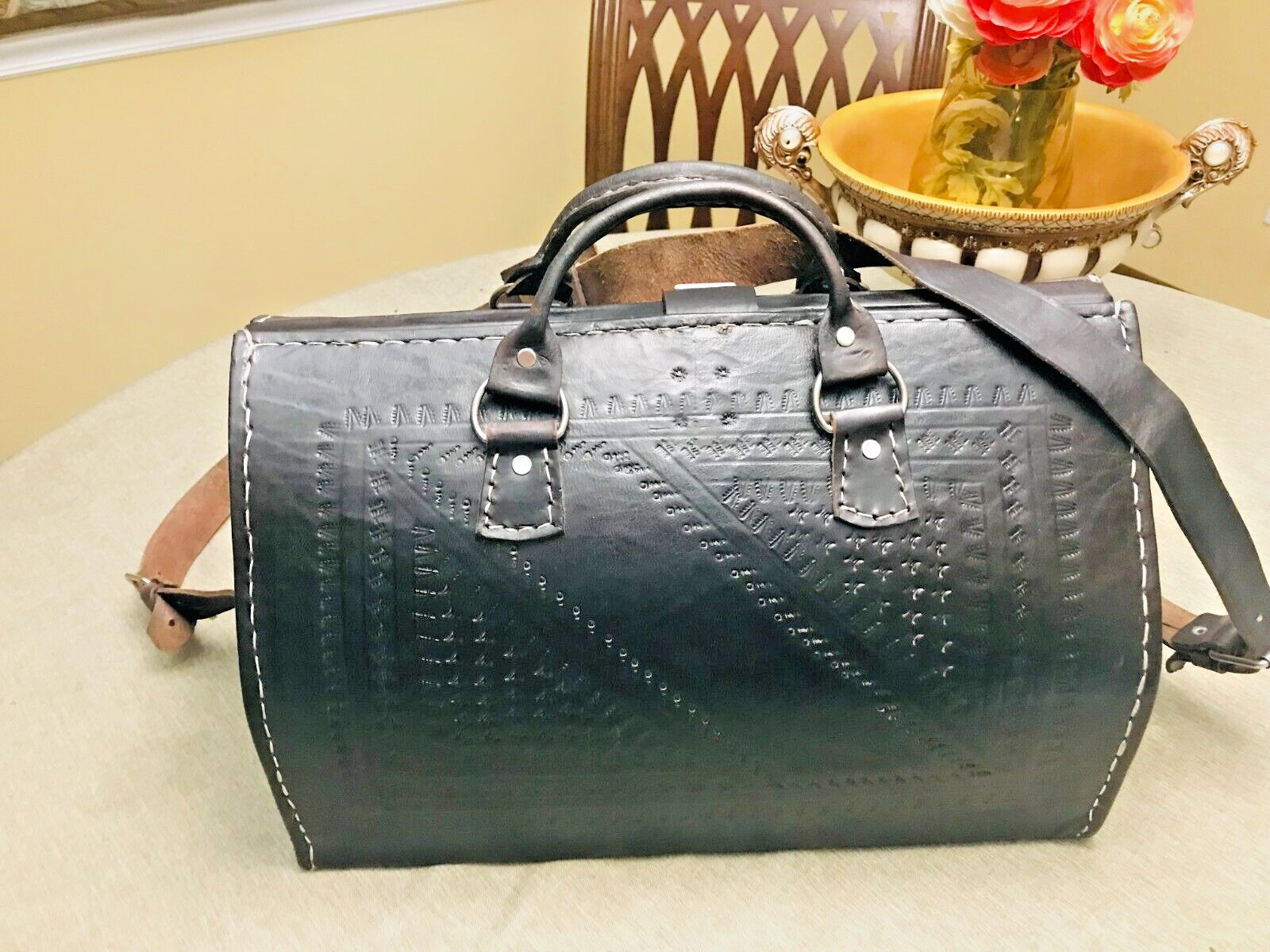 1930s Leather Gladstone Bag / Briefcase / Travel Bag / Messenger Bag – Spain