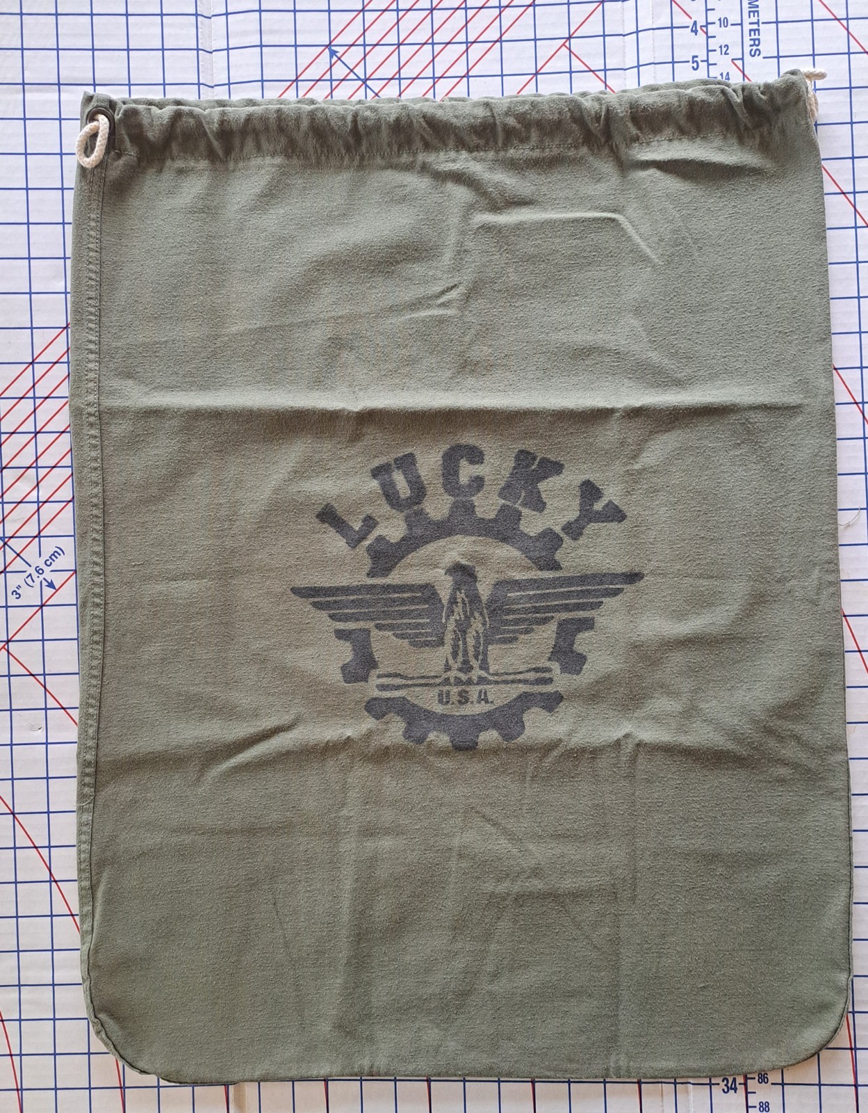Lucky Laundry Bag Army Style Cinch Bag OD Olive Green Black 21″ x 27″ EUC BIN19