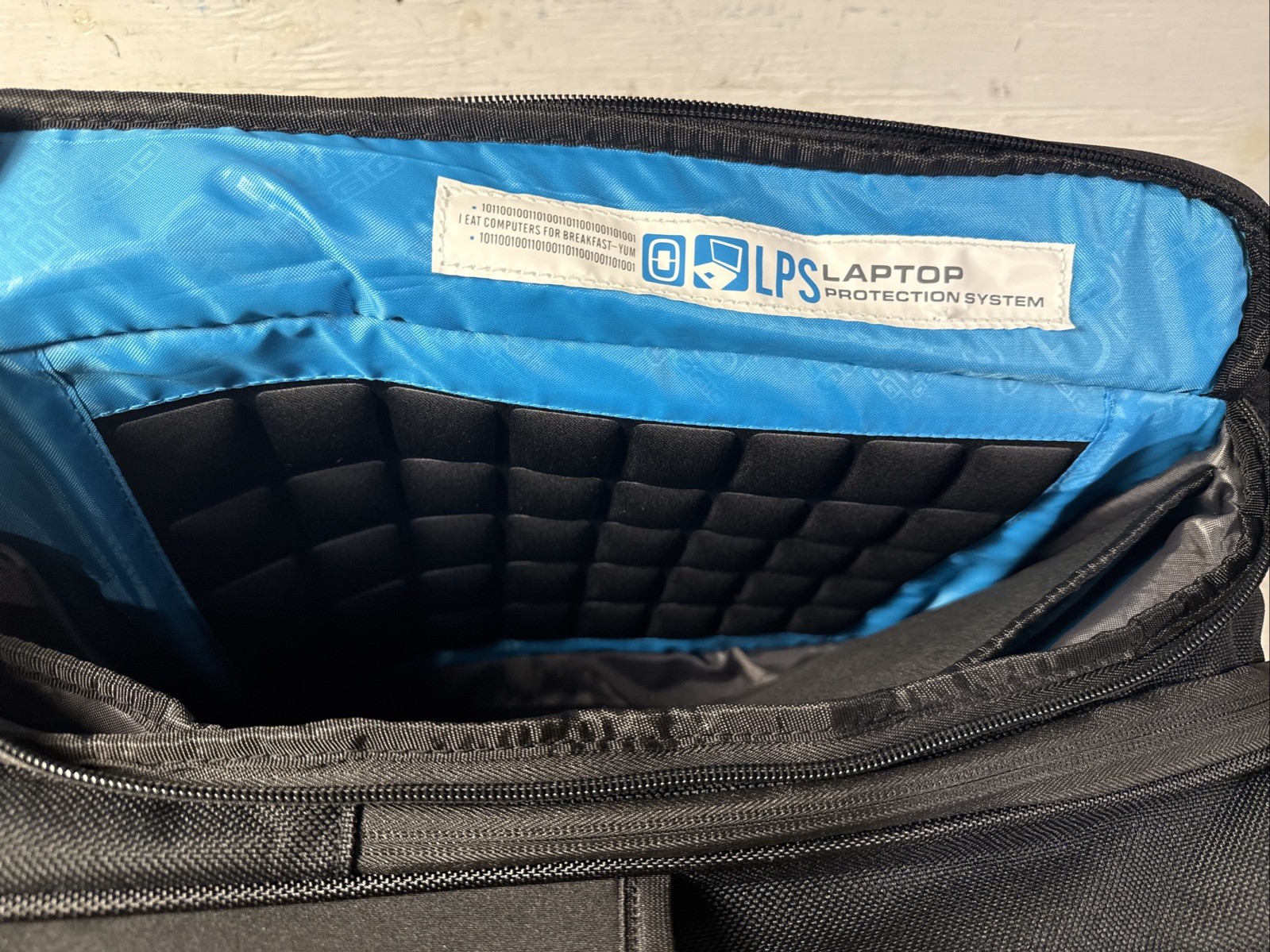 New OGIO Epic Pack Backpack With Tags 108090 Padded Laptop Bag Air Flow System