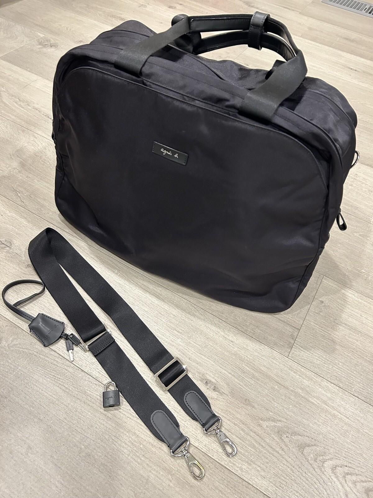 ^Agnes b Duffle Bag Black Men Unisex Adult